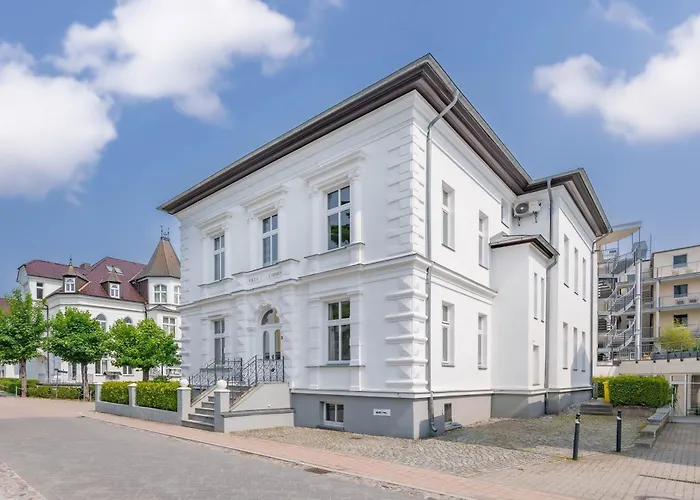 Carmen Duenengras * Heringsdorf (Usedom)